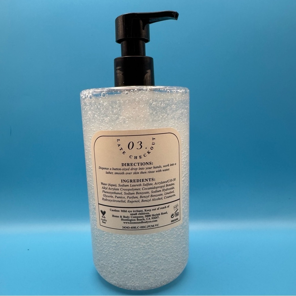 LATE CHECKOUT ~ Vanilla & Cashmere Pumice Enriched Exfoliating HAND SOAP - Picture 3 of 4